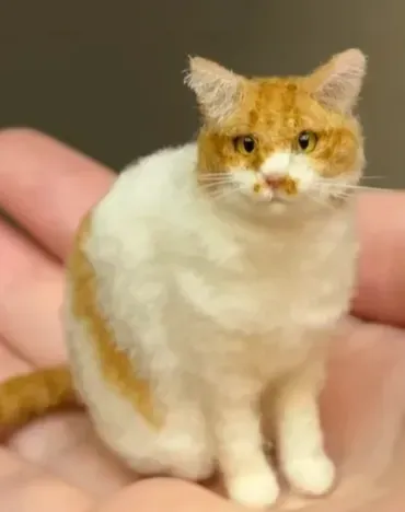 Mini Felted Wool Cat
